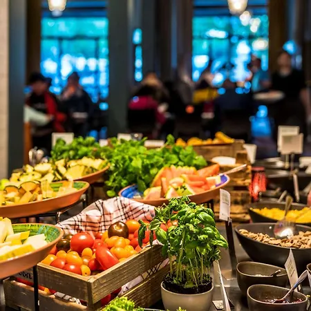 Hotel Scandic Stortorget 4*