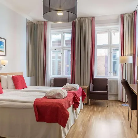 Scandic Stortorget 4*